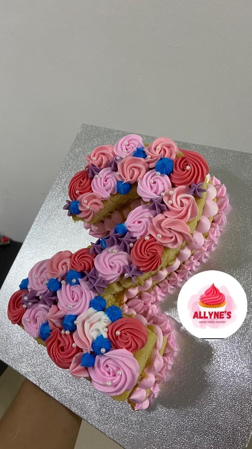 cupcakes cake 1
