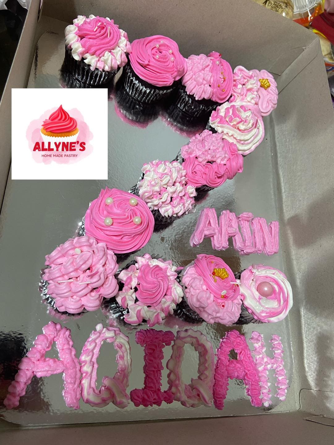cupcakes cake 6