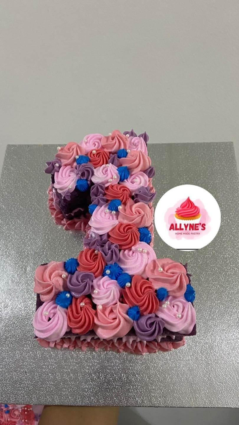 cupcakes cake 9